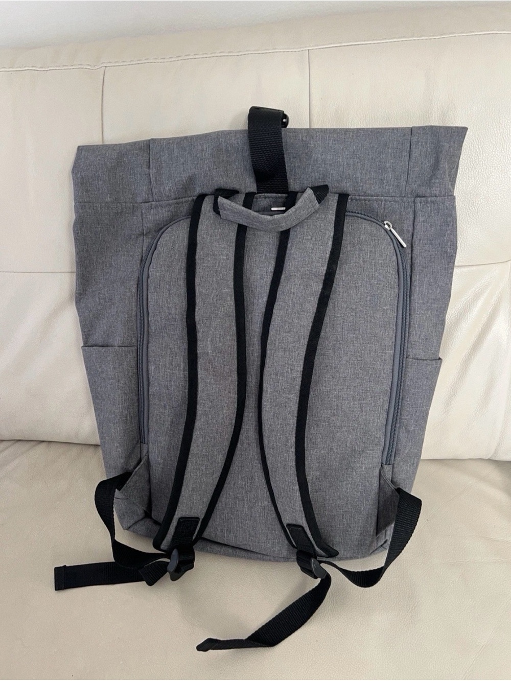 Orangetheory Grey Men's Training Backpack with White Logo - Picture 4 of 4